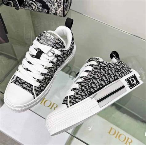 Кроссовки Dior – купить кроссовки Диор в интернет.